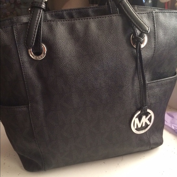 MK purse