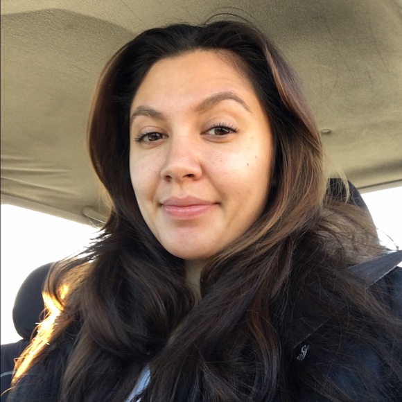 Meet your Posher, Heather - Picture 1 of 1