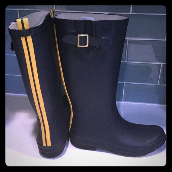 bp Shoes - Never worn BP Rainboots ☔️💦⛄️💧💨