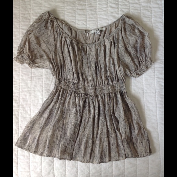 Women's Blouse. Medium