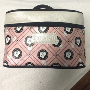 Benefit Train Makeup Case