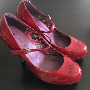 8.5 red patent leather Madden Girl platform pump
