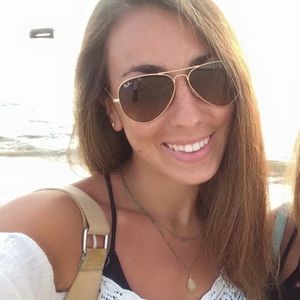 Meet Your Posher, Breanna