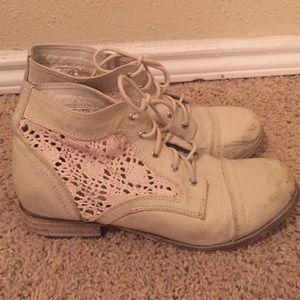 Urban Outfitter boots