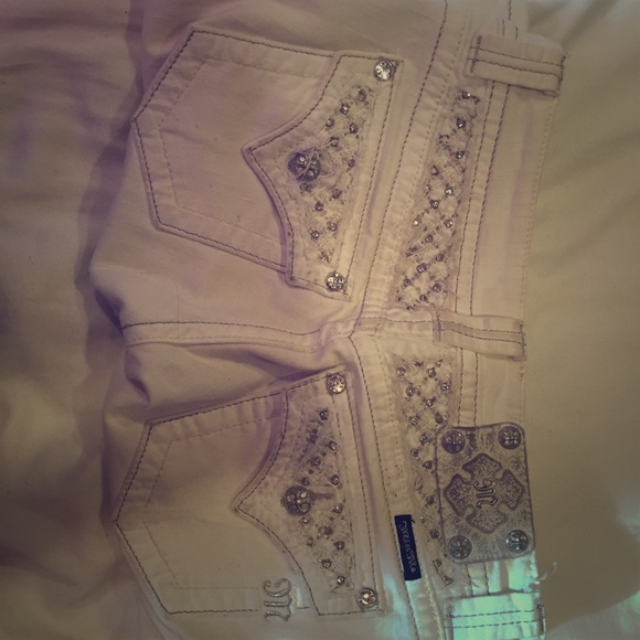 White miss me jeans