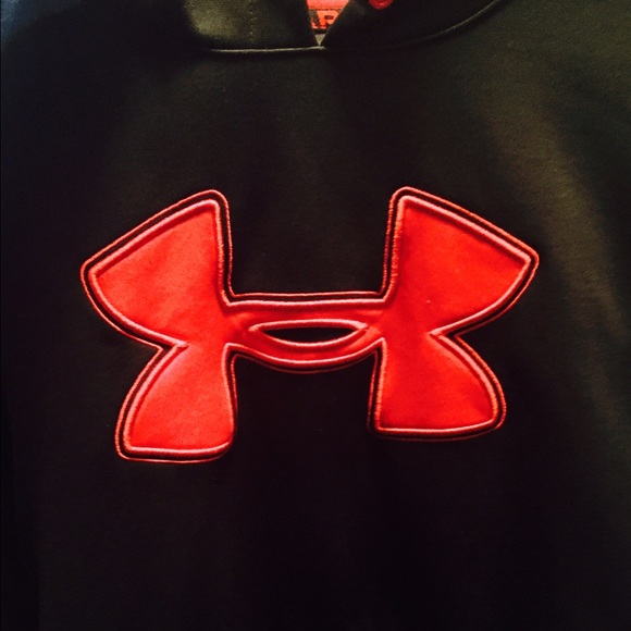 Under Armour Mens Hooded Sweatshirt!