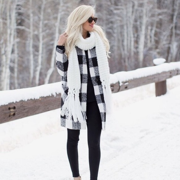 Amazing Buffalo Plaid Sweater Jacket - Picture 3 of 8