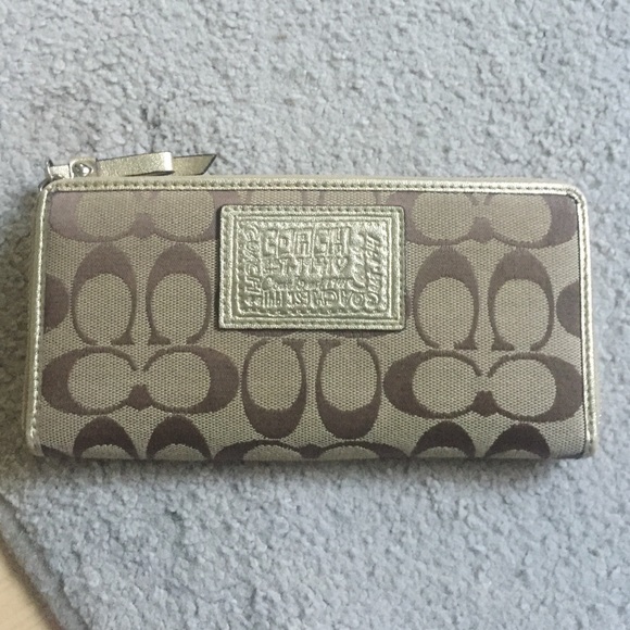 Coach wallet