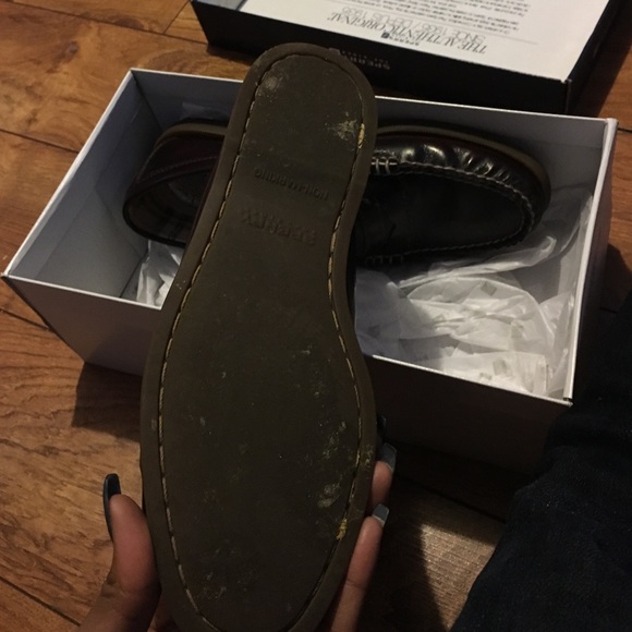 Burgundy sperrys - Picture 3 of 3