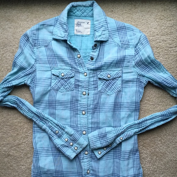 American Eagle plaid button shirt