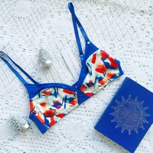 HP 🎉✨ BCBG Generation ✖️ Boardwalk Graffiti Bra •