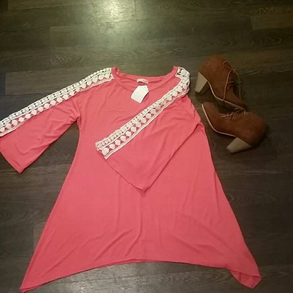 Pink tunic with lace detail NWT