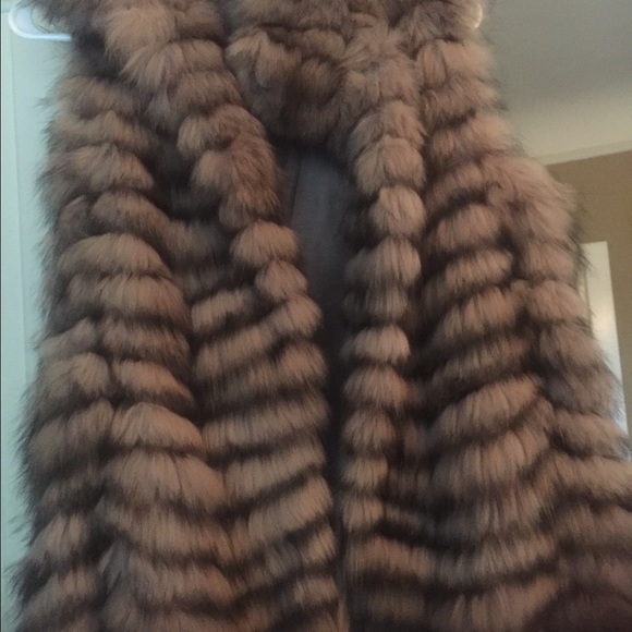 Authentic Fox fur - Picture 2 of 4