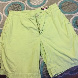 Vineyard Vine Mens Green Shorts