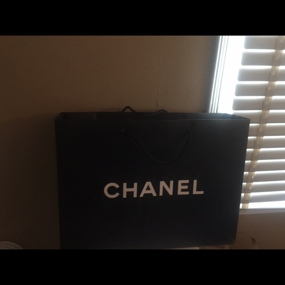 Authentic Chanel blue with matte gold rare!!! π - Picture 3 of 4