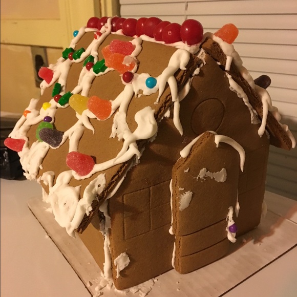 Meet your Posher, Alisa - Picture 1 of 1