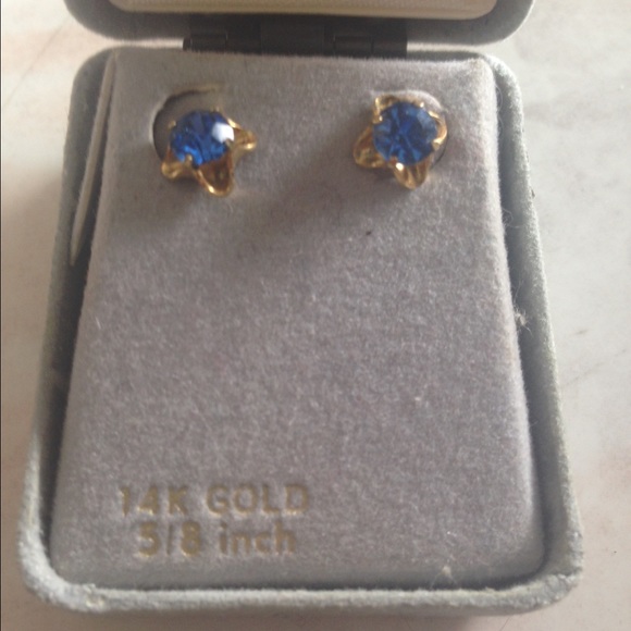 14K Gold 5|8 inch Blue Stone Studs