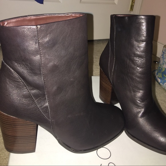 Sole Society Dark Brown bootie - Picture 2 of 4