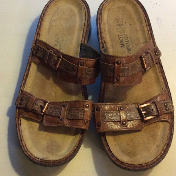 naot karaoke sandals