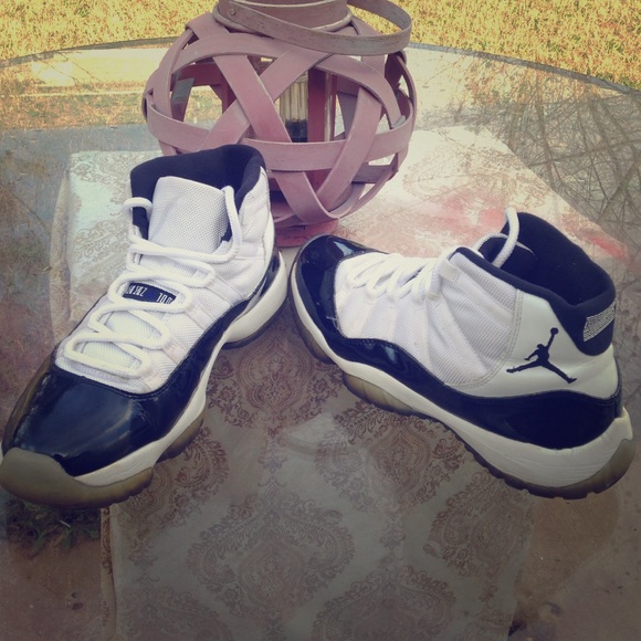 Nike Shoes - Concord 11s