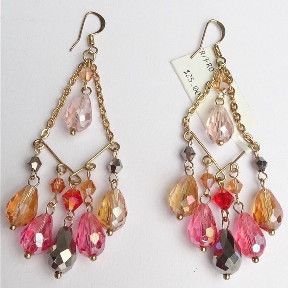 Jewelry - Chandelier Earrings Crystals Long Gray Z109