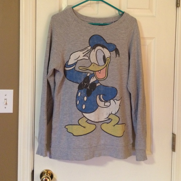 Donald Duck sweatshirt