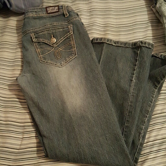 Earl Blue Jeans Denim - Earl Blue Jeans