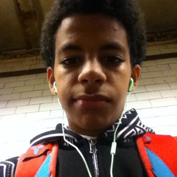 Meet your Posher, Carlos