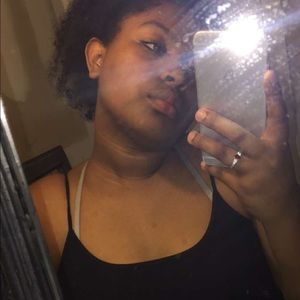 Meet your Posher, Pareece