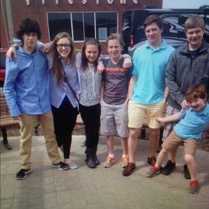 Meet your Posher, Julia