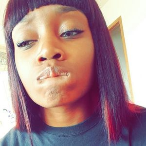 Meet your Posher, Simone