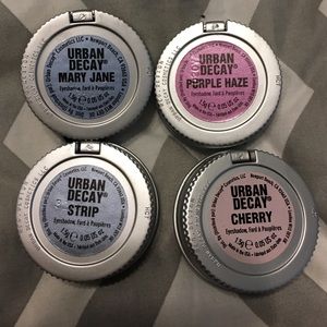 SET OF 4 URBAN DECAY SINGLE EYESHADOWS
