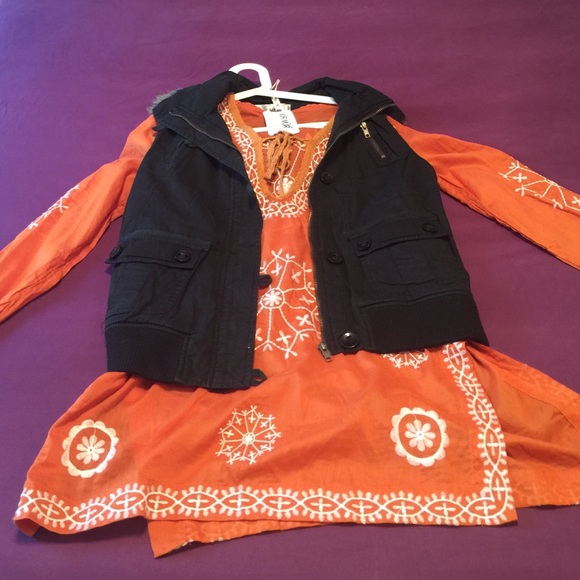 πHPπ NWT Black heavy duty fur hooded vest β - Picture 3 of 3