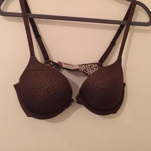 Victoria's Secret wonder bra
