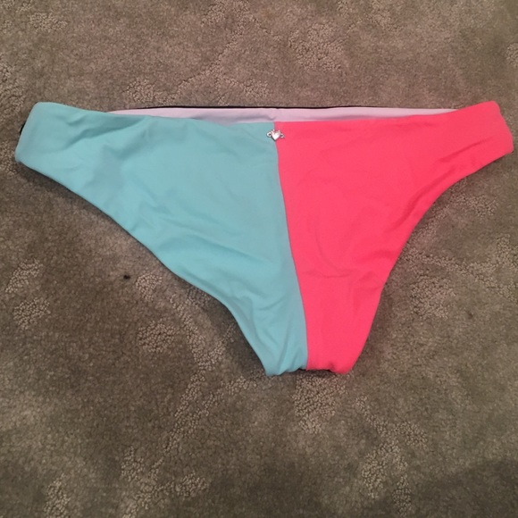 ⭐️SOLD⭐️ - Picture 2 of 2