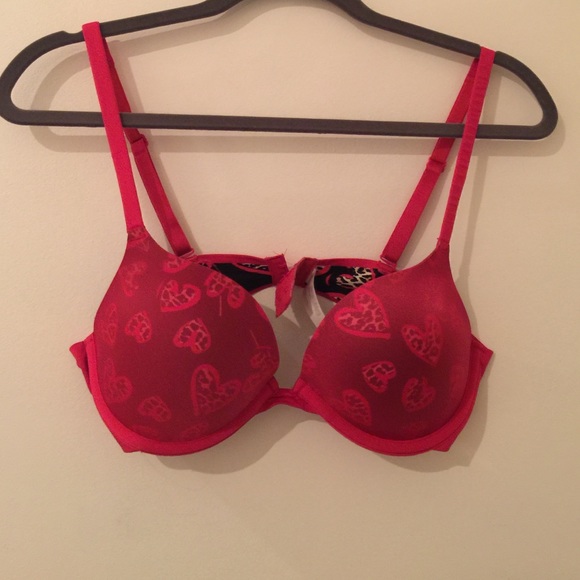 Victoria's Secret wonder bra