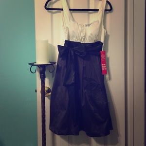 Adorable Blk/wht/gray dress