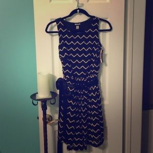 NWT Flowing black dress