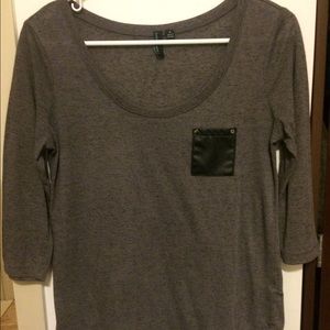 Cute gray top with leather pocket