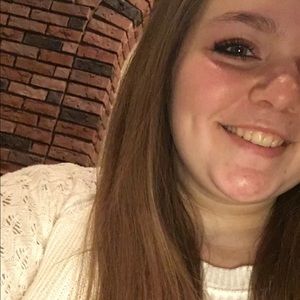 Meet your Posher, Carly