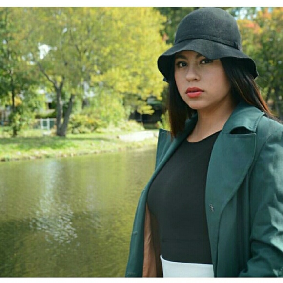 Meet your Posher, Dayana