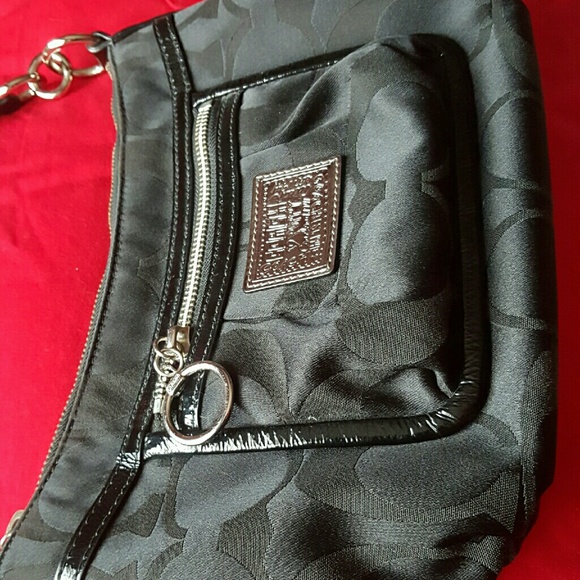 Small Black Coach Poppy