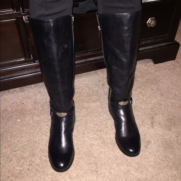 Awesome Michael Kors Black Boots - Picture 3 of 4