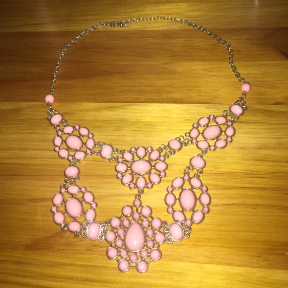 Statement necklace