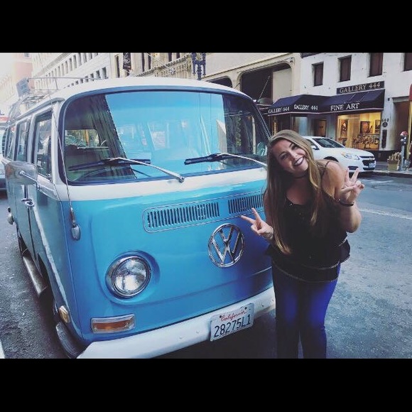 Meet your Posher, Tiffany - Picture 3 of 3