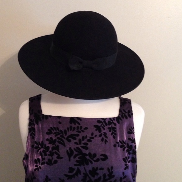 Ann Taylor Wool Hat