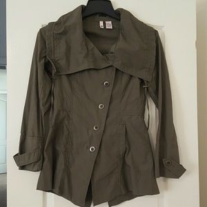 Lightweight casual jacket