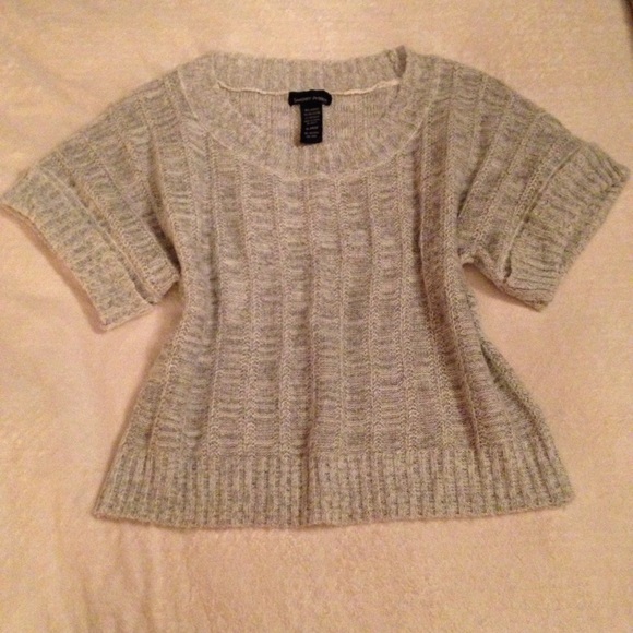 Short Dolman Sleeve Sweater - Picture 2 of 3