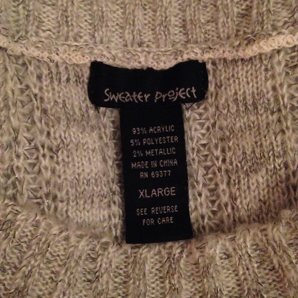 Short Dolman Sleeve Sweater - Picture 3 of 3