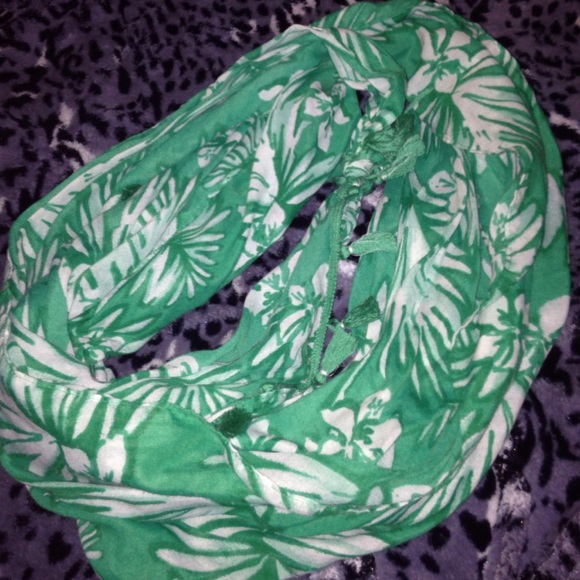 Hollister Tropical scarf - Picture 1 of 2